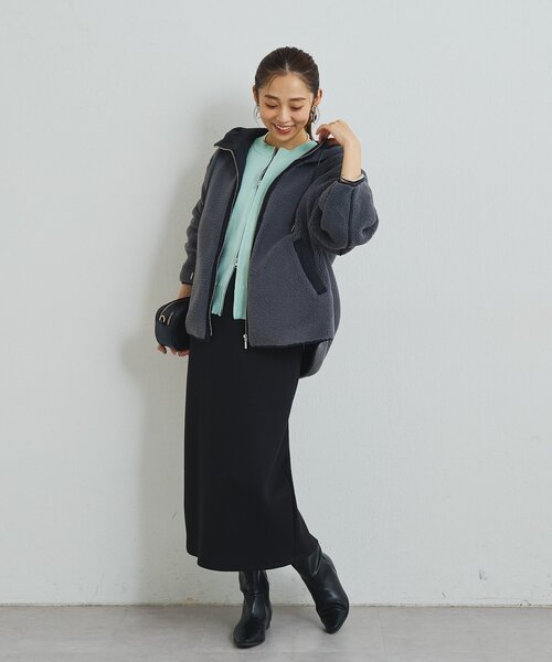 un dix cors（アンディコール）の「《ラフな抜け感を演出》配色フードボアコート（ブルゾン・レディース・オフホワイト/チャコールグレー・FREE）」の17枚目の写真