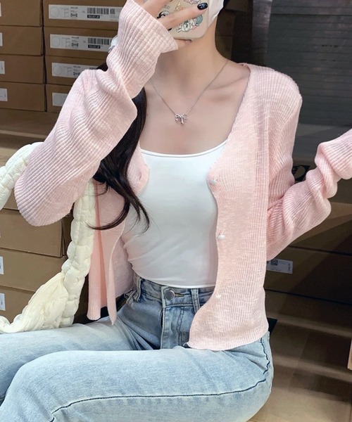 VIBGYOR（ヴィブジョー）の「【EIZZ/アイズ】シアーニット Vネック カーディガン（カーディガン/ボレロ・レディース・ピンク/オフホワイト/ブラック/ライトブルー・FREE）」の13枚目の写真