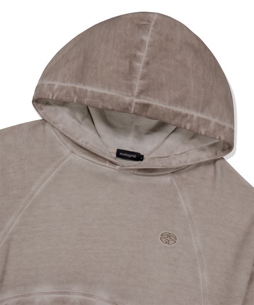 MAHAGRID(マハグリッド)の「『mahagrid/マハグリッド』 DYED CURVED SEAM CROP HOODIE/オーバーダイ加工 カーブデザインクロップドパーカー(パーカー・レディース・ベージュ/チャコールグレー・FREE)」の15枚目の写真