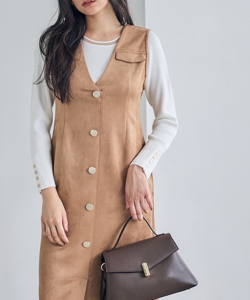 12Twelve Agenda（トゥエルブ　アジェンダ）の「フェイクスエード前釦ナロージャンスカ（ジャンパースカート・レディース・チャコールグレー/グレイッシュベージュ/キャメル・M）」の4枚目の写真