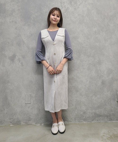 12Twelve Agenda（トゥエルブ　アジェンダ）の「フェイクスエード前釦ナロージャンスカ（ジャンパースカート・レディース・チャコールグレー/グレイッシュベージュ/キャメル・M）」の22枚目の写真