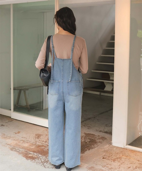 titivate(ティティベイト)の「フロントファスナーデザインデニムキャミソールサロペット(サロペット/オーバーオール・レディース・ベージュ/ブルー/ライトブルー・SP/L/M/S)」の12枚目の写真