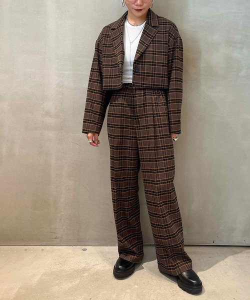le cercle ADAM ET ROPE'(ルセルクルアダムエロペ)の「TRショートジャケット/セットアップ対応(テーラードジャケット・レディース・ダークブラウン/ブラウン系その他2/グレー/ブラック・FREE)」の6枚目の写真