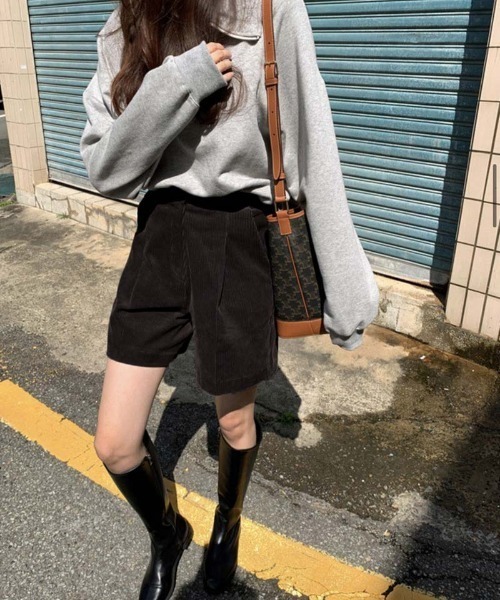 FREE STYLISTS(フリー スタイリスト)の「YUGA_YGMC Corduroy wide short pants(その他パンツ・レディース・ブラウン/ブラック・L/M)」の4枚目の写真