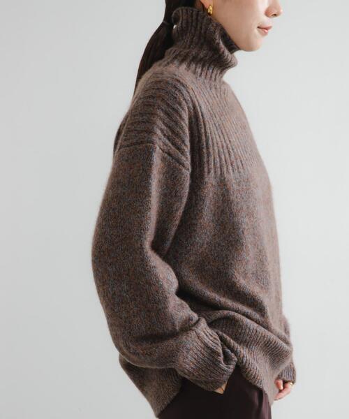 URBAN RESEARCH（アーバンリサーチ）の「new basic　CASHMERE SILK MOULINE TURTLE-NECK KNIT（ニット/セーター・レディース・ブラウン系その他/グレー系その他・FREE）」の6枚目の写真