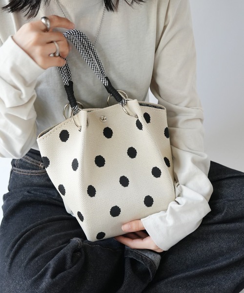 Jelly moo(ジェリームー)の「【 Jelly moo / ジェリームー 】 ニッチデザイン ニット ロープ ハンドバッグ(ハンドバッグ・レディース・B/C/D/E/A/F/G/H・FREE)」の1枚目の写真