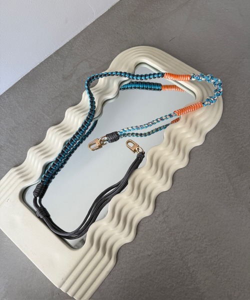 SANSeLF（サンセルフ）の「【SANSeLF】 パラコードマルチストラップ カラーミックス 編み込みデザイン スマホアクセサリー saa25a178（スマホグッズ・レディース・パープル/ピンク/ブルー・FREE）」の20枚目の写真