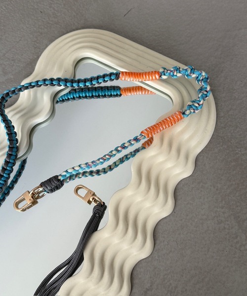 SANSeLF（サンセルフ）の「【SANSeLF】 パラコードマルチストラップ カラーミックス 編み込みデザイン スマホアクセサリー saa25a178（スマホグッズ・レディース・パープル/ピンク/ブルー・FREE）」の21枚目の写真