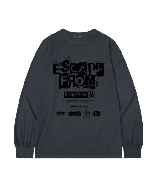 ESCAPEFROM（エスケープフロム）の「グランジロゴコラージュプリントオーバーサイズピグメントロングスリーブ [2color]（Tシャツ/カットソー・レディース・ブルー/バーガンディー・MEDIUM）」の3枚目の写真