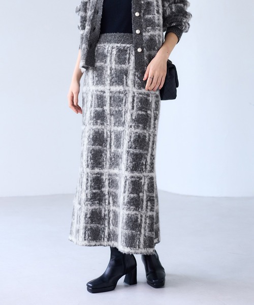 VIS（ビス）の「チェックアソートシャギーニットスカート/セットアップ対応（スカート・レディース・グレー/オフホワイト/ネイビー・FREE）」の3枚目の写真
