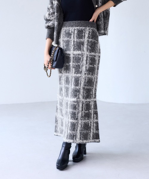 VIS（ビス）の「チェックアソートシャギーニットスカート/セットアップ対応（スカート・レディース・グレー/オフホワイト/ネイビー・FREE）」の9枚目の写真