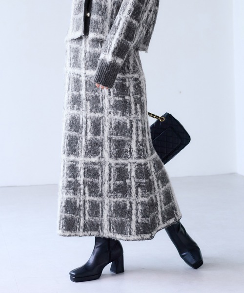 VIS（ビス）の「チェックアソートシャギーニットスカート/セットアップ対応（スカート・レディース・グレー/オフホワイト/ネイビー・FREE）」の12枚目の写真