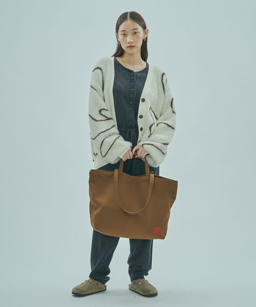 ROSE BUD（ローズバッド）の「LINE JACQUARD KNIT CARDIGAN（カーディガン/ボレロ・レディース・ブラック/ピンク/ホワイト・ONE SIZE）」の6枚目の写真