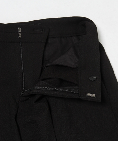 Noble(ノーブル)の「ウラキモウ ワンタック テーパードパンツ◆(その他パンツ・レディース・ホワイト/ブラック・34/38/36/40)」の7枚目の写真