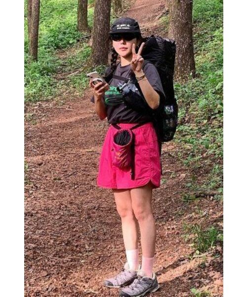 Opening Project（オープニングプロジェクト）の「Identity T Shirt - Charcoal（Tシャツ/カットソー・レディース・その他・2/3）」の2枚目の写真