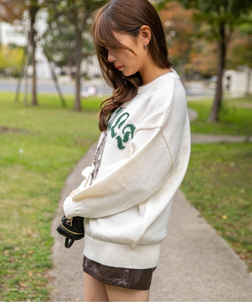 GORGE(ゴージ)の「《BIG DOGジャカード》レディース ニットプルオーバー 主役デザイン 秋冬(ニット/セーター・レディース・レッド/アイボリー/ブラック/グレー・F)」の6枚目の写真