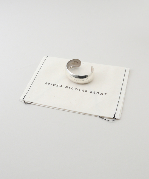 plage（プラージュ）の「ERICKA NICOLAS BEGAY / エリッカ ニコラス ビゲイ ARCHED バングル（ブレスレット・レディース・シルバー・FREE）」の5枚目の写真