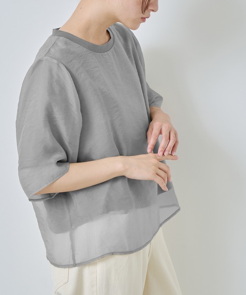 Kelen(ケレン)の「「KELEN / ケレン」シアーレイヤードトップス(Tシャツ/カットソー・レディース・チャコールグレー/オフホワイト/ベージュ/ネイビー・S/M)」の3枚目の写真