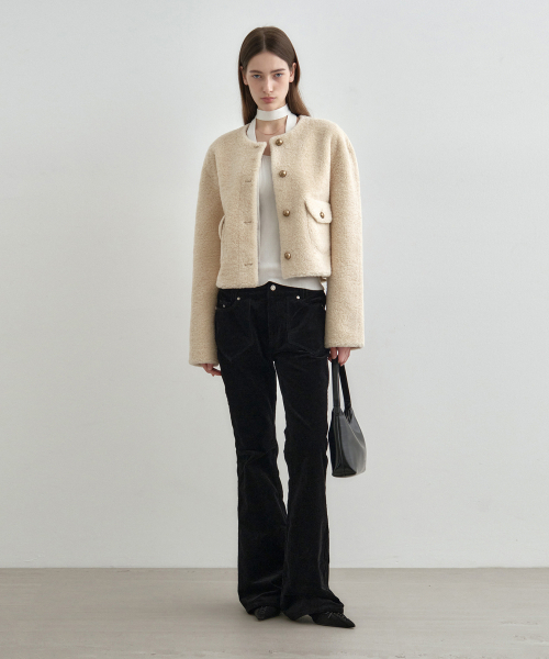MONGDOL(モンドル)の「リバーシブルフェイクファージャケットライトベージュMDJK031LBEIGE(ムートンコート・レディース・その他・SMALL/MEDIUM)」の3枚目の写真