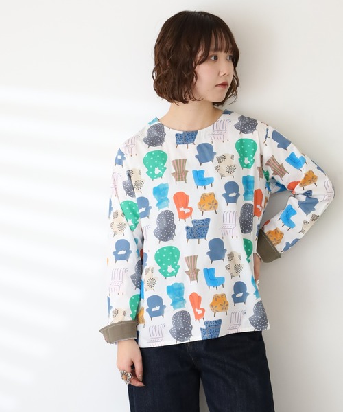 Emago(イマゴ)の「EMAGO ネコといすのプリントブラウス 長袖(シャツ/ブラウス・レディース・アイボリー/ブラック・FREE)」の11枚目の写真