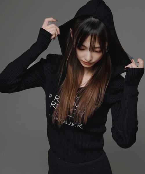 .KOM(ドットコム)の「『.KOM/ドットケーオーエム』フードロングスリーブ【GC】(Tシャツ/カットソー・レディース・ベージュ/ブラック/ライトグレー・FREE)」の2枚目の写真