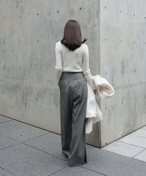 cle blatt(クレブラット)の「ウールライクサイドボタンワイドパンツ(スラックス・レディース・グレー/ブラウン・SMALL/MEDIUM)」の9枚目の写真