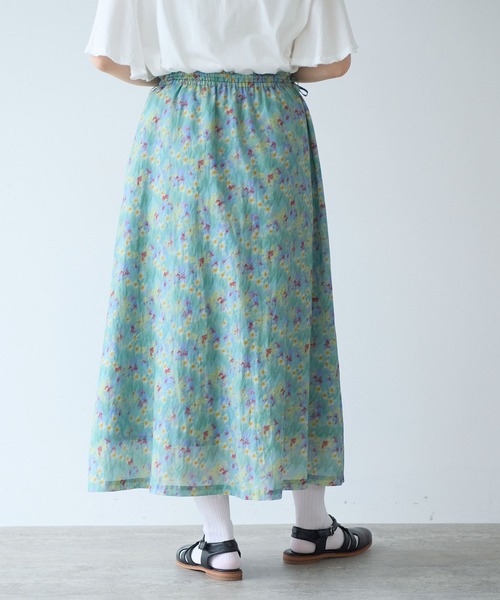 bulle de savon（ビュルデサボン）の「スイセンプリント ギャザースカート（スカート・レディース・チャコールグレー/ミント・FREE）」の6枚目の写真