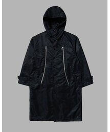 THEMUSEUMVISITOR（ザミュージアムビジター）の「CURVED ZIPPER LONG COAT（トレンチコート）」
