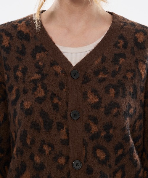 WISH FOR EVER(ウィッシュフォーエバー)の「【 3color / 3size 】LEOPARD JACQUARD CARDIGAN(カーディガン/ボレロ・メンズ・ブラウン系/マスタード/ブルー系・LARGE/MEDIUM/SMALL)」の21枚目の写真