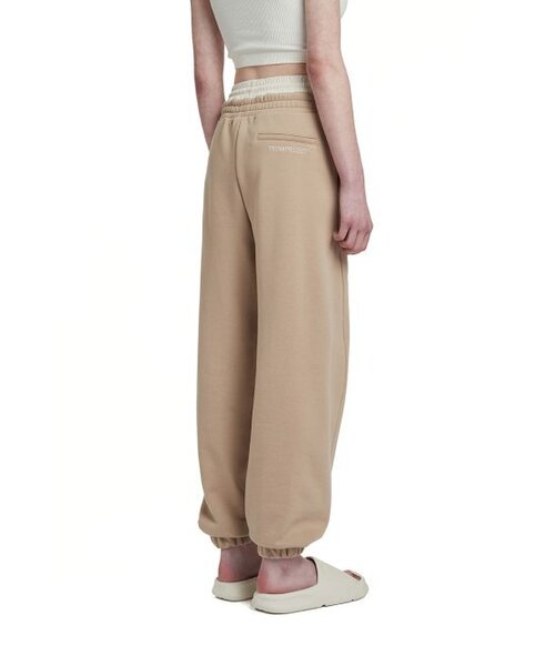 TRUNK PROJECT(トランクプロジェクト)の「Double waistband Lounge Pants_Beige(スウェットパンツ・レディース・ベージュ・MEDIUM/SMALL/X-SMALL)」の3枚目の写真