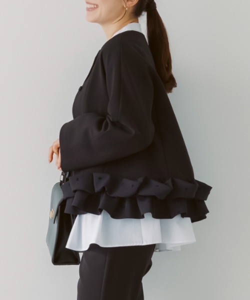 Sono(ソーノ)の「【新作 1/16発売】ご自宅でお洗濯可能【SONO/ソーノ】【SONO NAVY/ソーノネイビー】-【MUMMUMダブルクロス】 ホイップフリルショートジャケット(ノーカラージャケット・レディース・ブラック/ネイビー・F)」の4枚目の写真