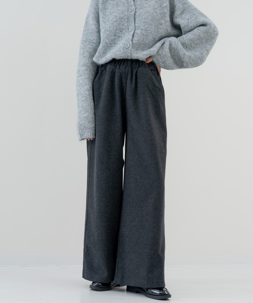 refinedworks（リファインドワークス）の「【refinedworks】起毛 素材の ワイドパンツ（その他パンツ・レディース・ベージュ/チャコールグレー・FREE）」の9枚目の写真