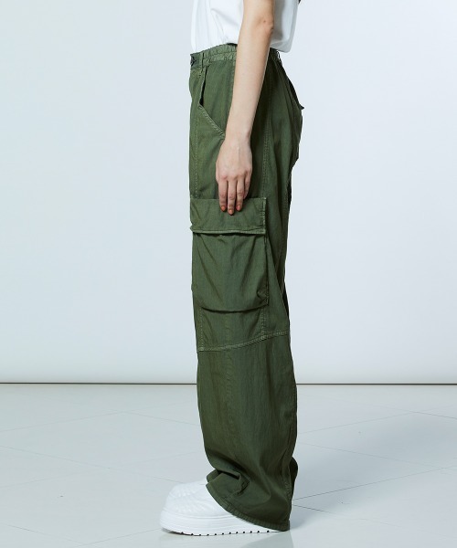 DOUBLE STANDARD CLOTHING(ダブルスタンダードクロージング)の「ツーバスダイドニット カーゴパンツ(カーゴパンツ・レディース・カーキ/ベージュ・36/38)」の4枚目の写真