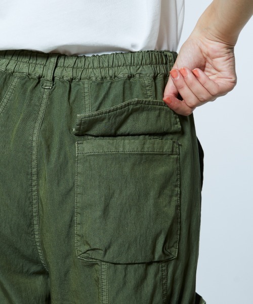 DOUBLE STANDARD CLOTHING(ダブルスタンダードクロージング)の「ツーバスダイドニット カーゴパンツ(カーゴパンツ・レディース・カーキ/ベージュ・36/38)」の11枚目の写真