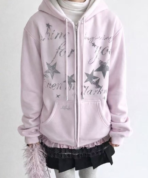 DIAVEL（ディアベル）の「【3色展開】Y2Kムード全開 星柄プリント オーバーサイズZIPフーディ（パーカー・レディース・ピンク/ブラック/ブルー・M）」の4枚目の写真