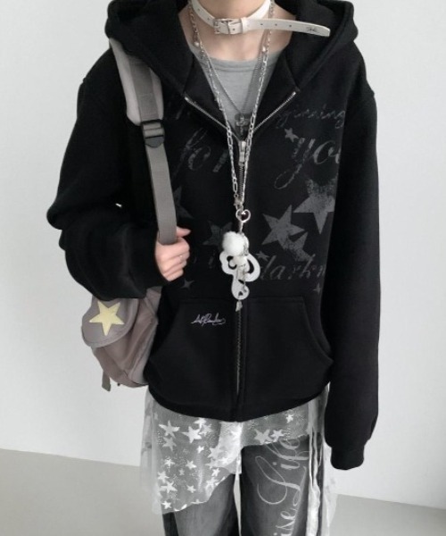 DIAVEL（ディアベル）の「【3色展開】Y2Kムード全開 星柄プリント オーバーサイズZIPフーディ（パーカー・レディース・ピンク/ブラック/ブルー・M）」の14枚目の写真
