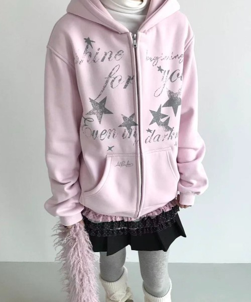 DIAVEL（ディアベル）の「【3色展開】Y2Kムード全開 星柄プリント オーバーサイズZIPフーディ（パーカー・レディース・ピンク/ブラック/ブルー・M）」の16枚目の写真