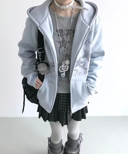 DIAVEL（ディアベル）の「【3色展開】Y2Kムード全開 星柄プリント オーバーサイズZIPフーディ（パーカー・レディース・ピンク/ブラック/ブルー・M）」の18枚目の写真