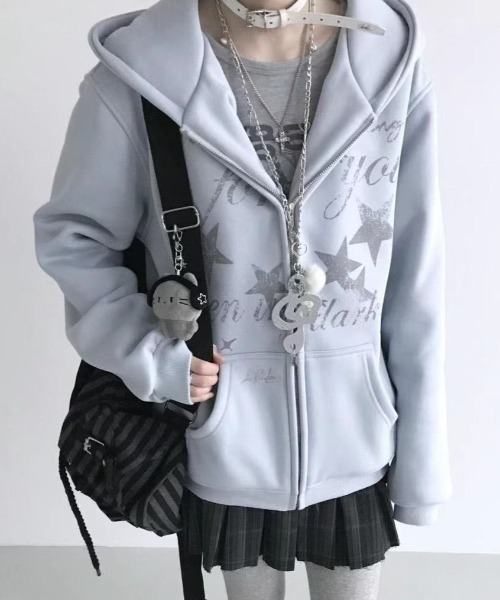 DIAVEL（ディアベル）の「【3色展開】Y2Kムード全開 星柄プリント オーバーサイズZIPフーディ（パーカー・レディース・ピンク/ブラック/ブルー・M）」の20枚目の写真