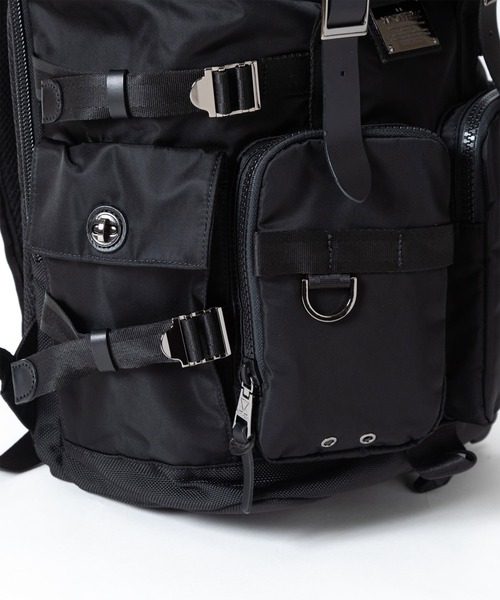 MAKAVELIC(マキャベリック)の「【MAKAVELIC / マキャベリック】DOUBLE BOTTLES BACKPACK / 3109-10116(バックパック/リュック・メンズ・ブラック・FREE)」の8枚目の写真