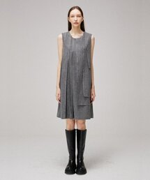 MMAM（ムアム）の「Pleated wool unbalance stitch sleeveless dress（ワンピース）」