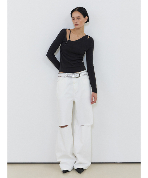 ETMON（エトモン）の「Slit White Denim Pants White（デニムパンツ・レディース・その他・S/M）」の4枚目の写真