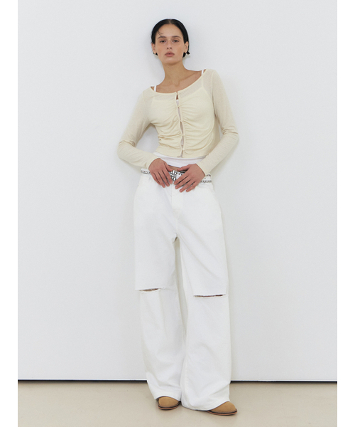 ETMON（エトモン）の「Slit White Denim Pants White（デニムパンツ・レディース・その他・S/M）」の5枚目の写真