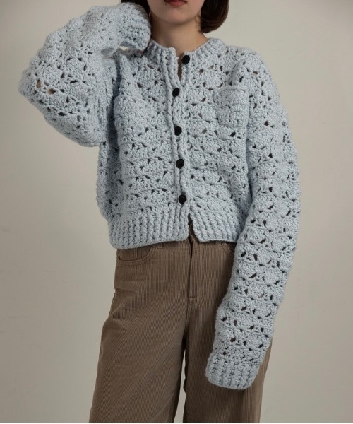 lawgy(ラウジー)の「loose chunky handmade knit cardigan / ルースチャンキーハンドメイドニットカーディガン(カーディガン/ボレロ・レディース・ホワイト/ブルー/イエロー・FREE)」の3枚目の写真