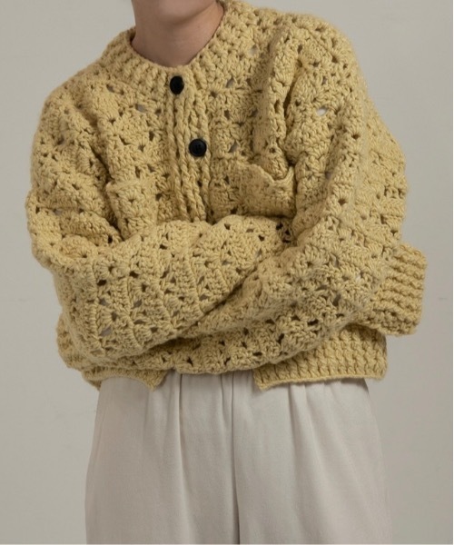 lawgy(ラウジー)の「loose chunky handmade knit cardigan / ルースチャンキーハンドメイドニットカーディガン(カーディガン/ボレロ・レディース・ホワイト/ブルー/イエロー・FREE)」の11枚目の写真
