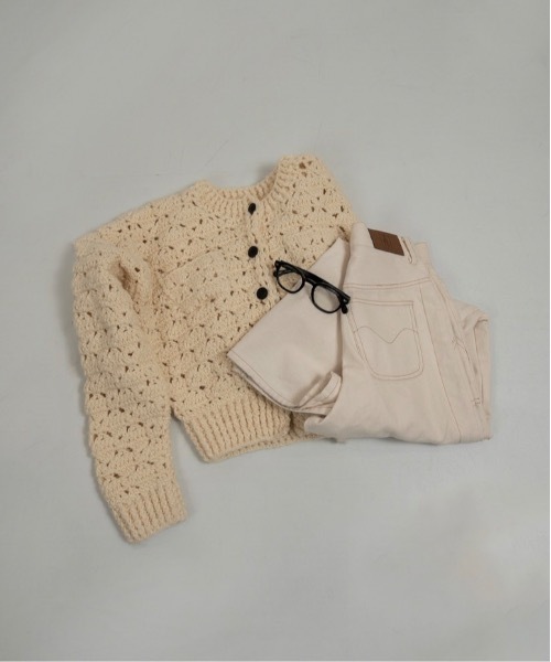 lawgy(ラウジー)の「loose chunky handmade knit cardigan / ルースチャンキーハンドメイドニットカーディガン(カーディガン/ボレロ・レディース・ホワイト/ブルー/イエロー・FREE)」の9枚目の写真