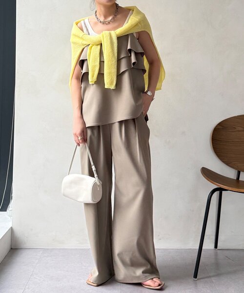 DouDou（ドゥドゥ）の「【セットアップ可能】ドライタッチワイドパンツ（その他パンツ・レディース・グレイッシュベージュ/ブラック/チャコールグレー・38/36）」の4枚目の写真