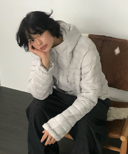 LEIRE（ルアール）の「エッセンシャルフード付きライトパディングジャケット[ライトグレー]（ダウンジャケット/コート・レディース・その他・LARGE/MEDIUM/SMALL）」の3枚目の写真