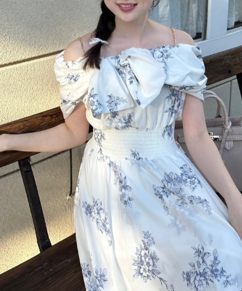 フロントビッグリボンフレアワンピース 春服 夏服（ワンピース