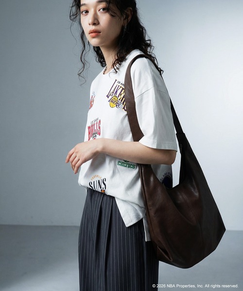 antiqua(アンティカ)の「NBA公式 ロゴ刺繍 Tシャツ(Tシャツ/カットソー・レディース・ダークグレー/ホワイト系その他/ホワイト/ブラック系その他/グレー系その他/ブラック・R/P)」の8枚目の写真
